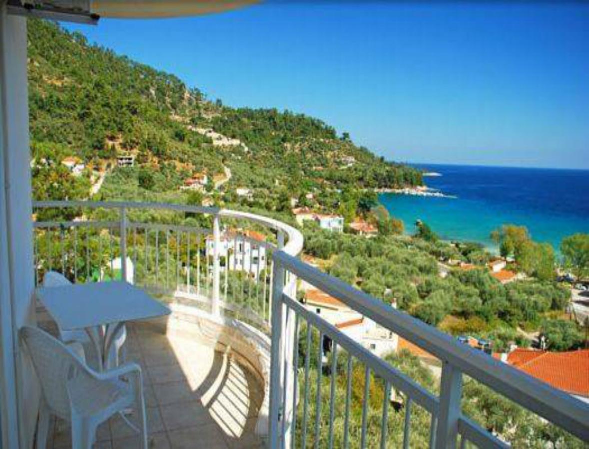 Hotel Emerald Chrysi Ammoudia Bagian luar foto
