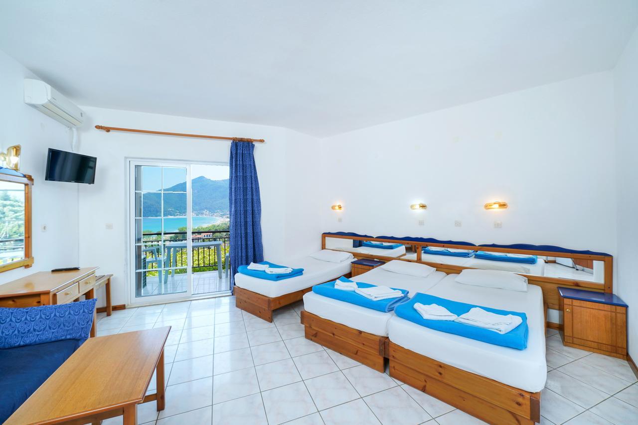 Hotel Emerald Chrysi Ammoudia Bagian luar foto